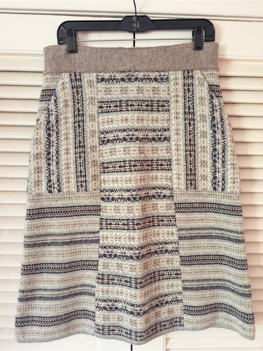 GORGEOUS TORY BURCH MINT COND 100% WOOL NORDIC PATTERN MIDI SKIRT, SIZE SMALL